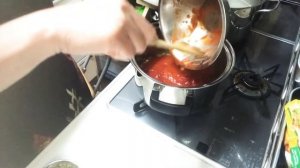 Homemade tomato basil sauce