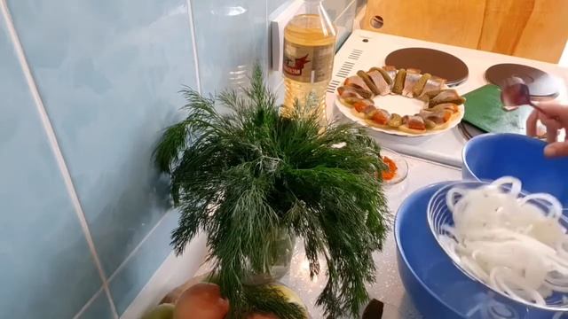 Одна сельдь и два картофеля! У вас на праздничном столе красивая нарезка !! смотреть онлайн