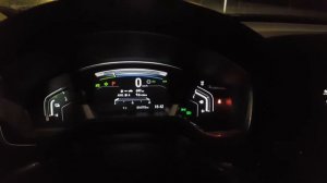 Хонда CR-V пятое поколение 2019 год гибрид.
