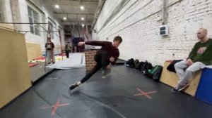 КРУТАЯ ПАРКУР и ФРИРАН ТРЕНИРОВКА в зале!  [паркур влог]