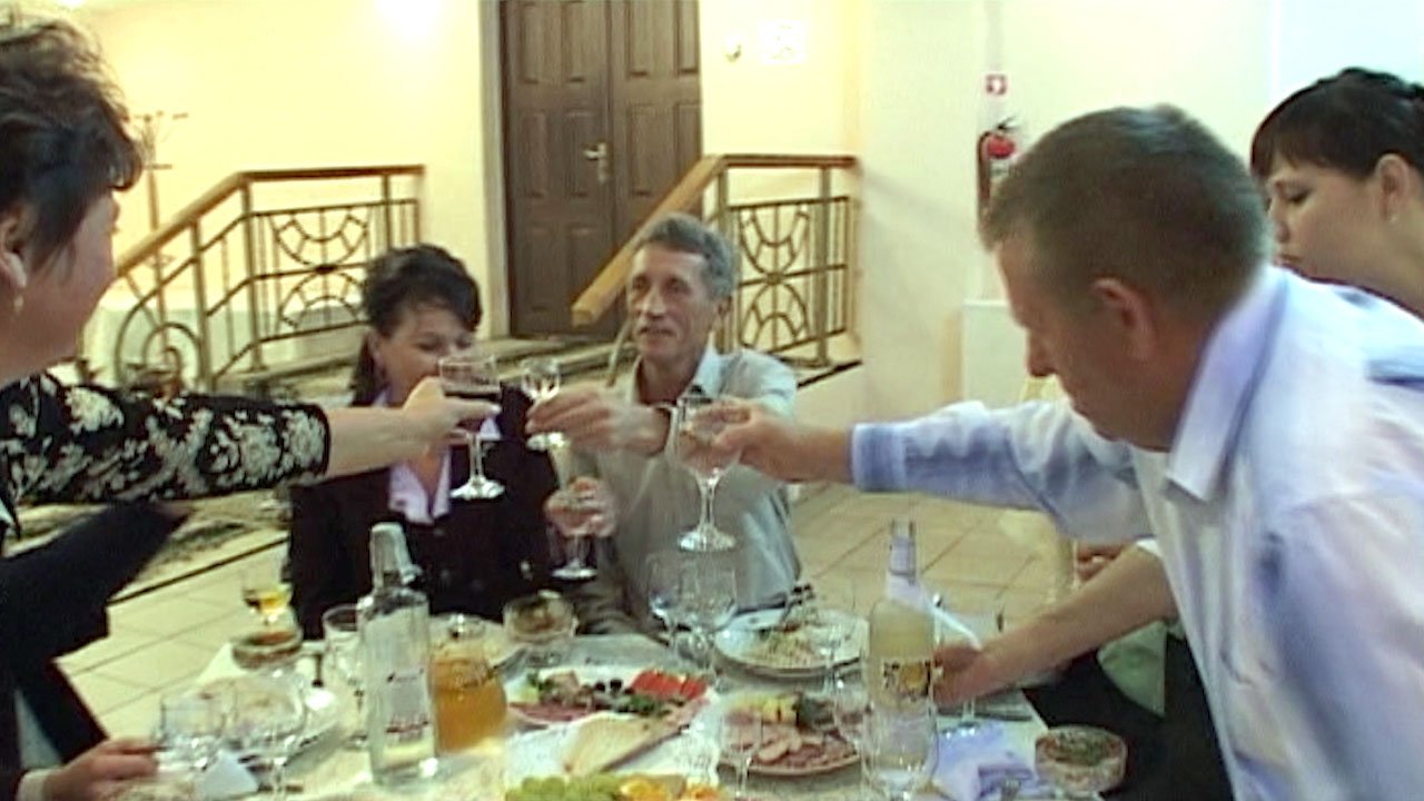 За любовь на свадьбе и горько смотреть онлайн