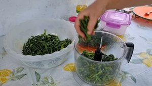 Выручает всю зиму! Должна быть у каждой хозяйки паста из чесночных стрелок! Приправа к любому блюду