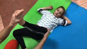 Упражнения, гимнастика при плосковальгусных стопах у ребенка Комплекс 3 Базовый