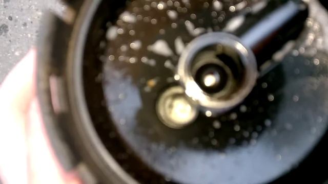 Чистка маслоотделителя циклонного типа (система Пинкертона). смотреть онлайн