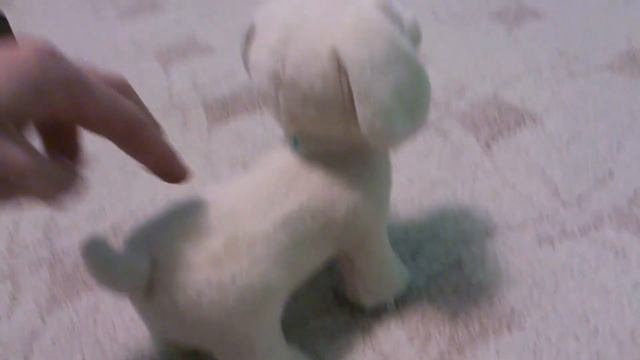 Игрушка Собачка, гавкает, скаулит, пъёт, писает. смотреть онлайн