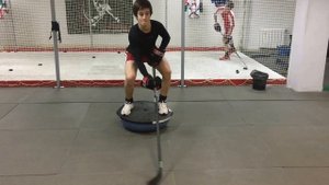 техника владения клюшкой HOCKEY/ХОККЕЙ ТРЕНИРОВОЧНЫЙ ЦЕНТР "ПЕРВЫЙ"