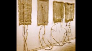 Художницы: Ева Гессе (11 января 1936 — 29 мая 1970)