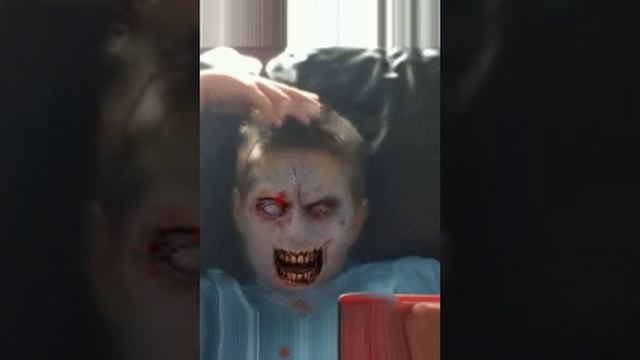 Zombie booth on I pod touch scary