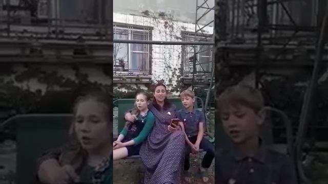 Проект "Поем дома песни Победы" Песня "Смуглянка" смотреть онлайн