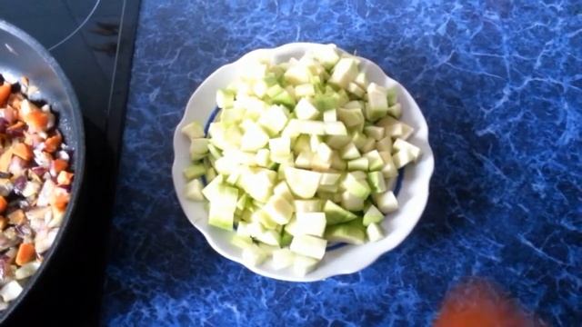 Овощное рагу с кабачками и индейкой/Наталия - день,за днем смотреть онлайн