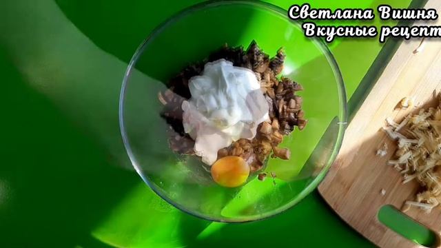 Мясные "ватрушки" с грибной начинкой. Горячее мясное блюдо в духовке.