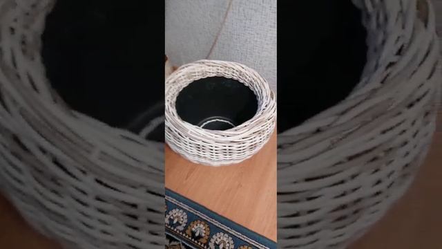 Кашпо -пузан, ротанг, плетение осьминожкой.