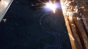 Газовый станок ПЛАЗМАКРОЙ 3000М. Резка заготовки толщиной 50 мм.