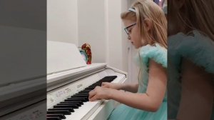 Казакова Екатерина
Игра на фортепьяно Телеман "Жига"
Школа 1454 "Тимирязевская"