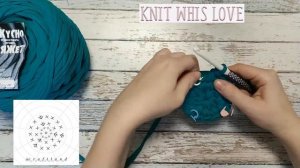 Треугольник крючком. Трикотажная пряжа.