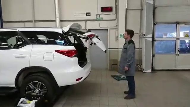 TOYOTA FORTUNER - AVILINE SMARTLIFT смотреть онлайн