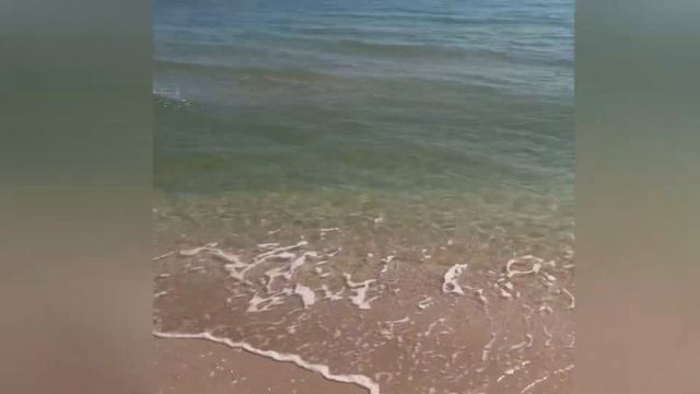 Кирилловка осеняя за 21.09! Центральный пляж! Сейчас уже зима ? если будет снег обязательно сниму! смотреть онлайн