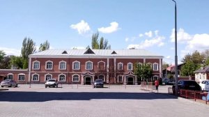 Гуляем по территории церкви " Покрова Пресвятой Богородицы"