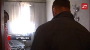 В Мурманске разрушается фасад «сталинки» в центре города