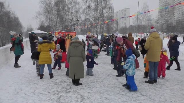 "Широкая ДолМасленица 2019" с д/с "Сказка". Парк на улице Молодежная,4 марта 2019 года.11 смотреть онлайн