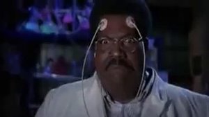 Лучший мамент из фильма чокнутый профессор 1996