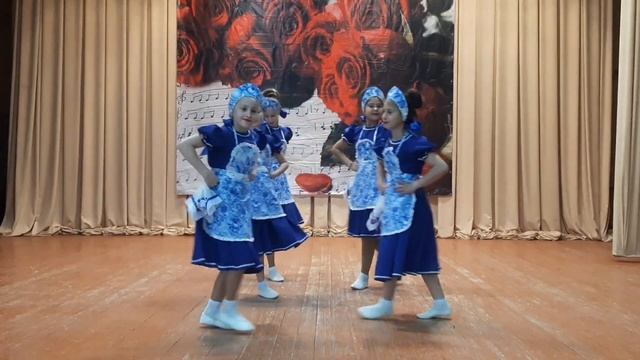 стилизованный русский народный танец "Варенька" рук-ль: Г.Ш.Чершембеева смотреть онлайн