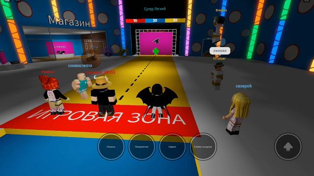 ROBLOX НО Я ДОЛЖНА ПОПАСТЬ В ОТВЕРСТИЕ В СТЕНЕ!!!! смотреть онлайн