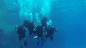 Diving To 5 m. In The Red Sea Hurgada (Дайвинг на глубину 5 метров в Красном море Хургада)