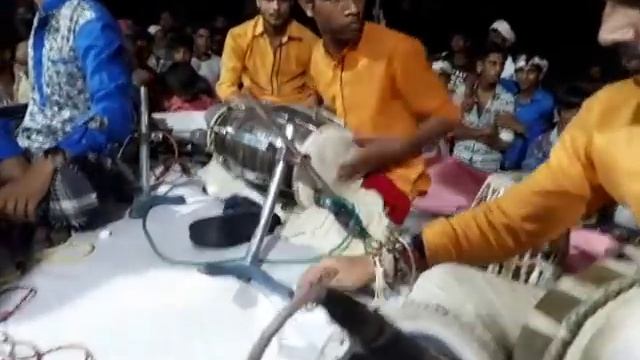 ढोलक तबला पर हुइ पैसे की बारिश 2019 santi and raja dhamal nagma grup sabir saif ali chishti