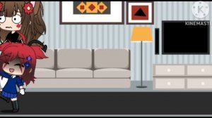 В видео:Я,Луна,Зоя,и какой-то чел мем Раз два три тыдыщ и мы внутри