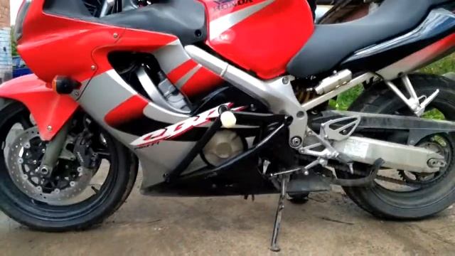 клетка Вадику. защита Honda CBR 600 F4i смотреть онлайн