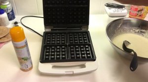 How to Cook Cornbread in a Waffle Iron - Easy Recipe