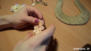 Сувенирная подкова своими руками/ Из цветов канзаши, картона и шпагата