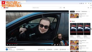 Смотрю как Булкин смотрит Булкина.Флешмоб :)