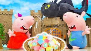 Свинка Пеппа и Беззубик жарят зефирки! Видео для детей про игрушки Свинка Пеппа на русском языке