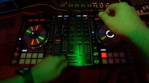 Pioneer DDJ SX2 SX3 DJ controller LIVE edm demo - Serato