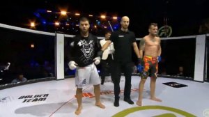 Армен Гулян vs  Мануэл Бернал (Россия vs Испания)