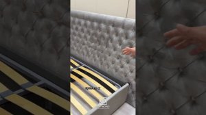 Кровать с изголовьем в каретной стяжке