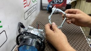 Как поставить би-LED линзы в механизм AFS от Hella