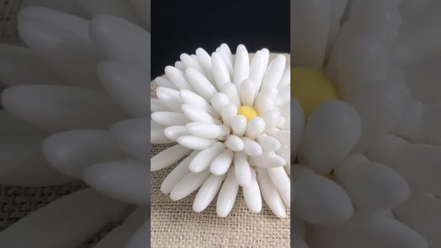 Чешская брошь «Хризантема», 1970-е гг. смотреть онлайн