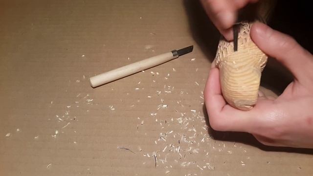 Резная сова из дерева - 4 часть/Carved owl from wood - part 4 смотреть онлайн