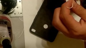 RFID метка в чехле смартфона
