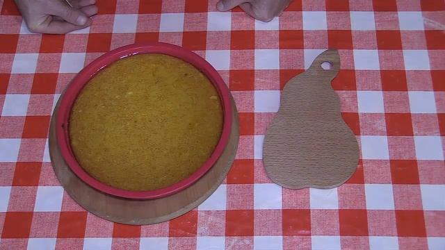 Вкусный манник с тыквой на кефире без муки и яиц