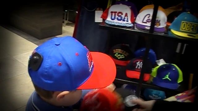 VLOG#5 Выбираем Кепку Реперку Снепбек. Помогите определиться..))) смотреть онлайн