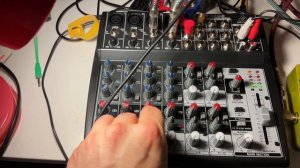 Using effects with the Behringer Xenyx 1202