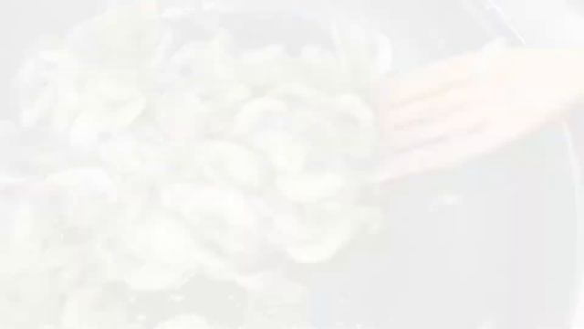 Молодой картофель с зеленью и жареные шампиньоны. смотреть онлайн