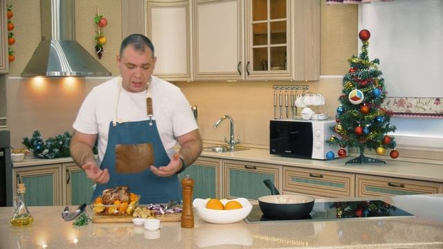 Новогоднее блюдо - свинину в апельсинах приготовил блогер-кулинар в передаче #Папанакормит смотреть онлайн