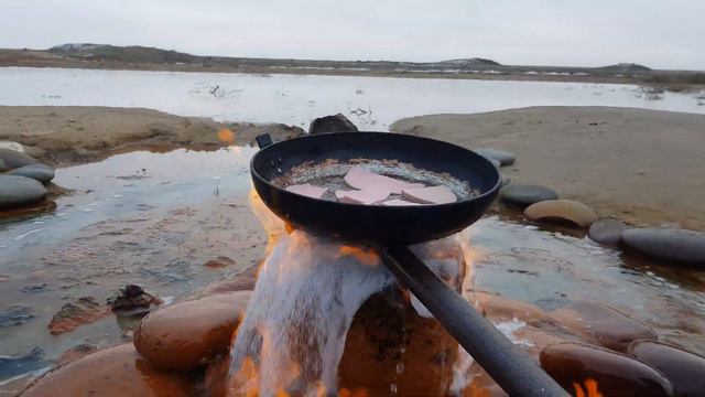 Жарим яйца на воде. В открытых степях Калмыкии смотреть онлайн