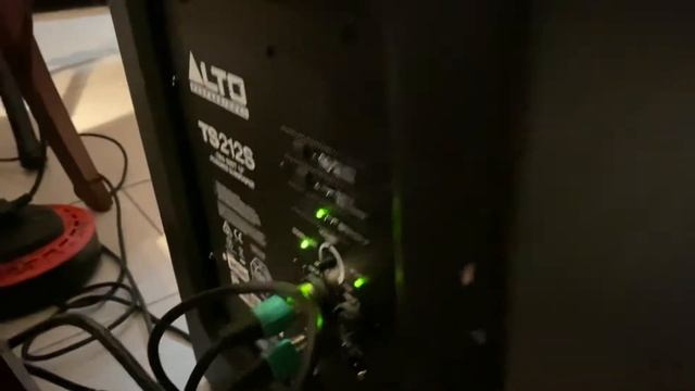Rcf 710 mk4 alto ts212s test sound смотреть онлайн