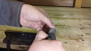 Не знаешь как сделать дол на клинке? Вот простой и быстрый способ.